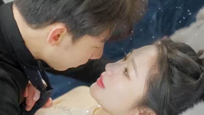 歷總，夫人拒不離婚
